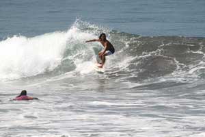 This is how surfing conditions in Jaco can look like during May.